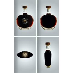 Unicum Riserva gift box by Zwack